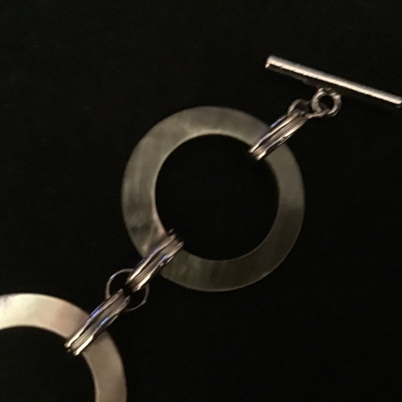 Lia Sophia Genuine Mother of Pearl bracelet - Picture 5 of 9